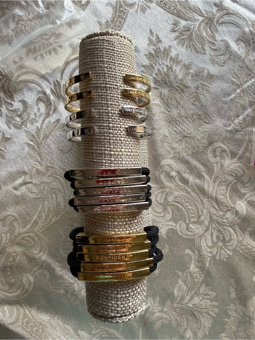 NWOT Open Bangle